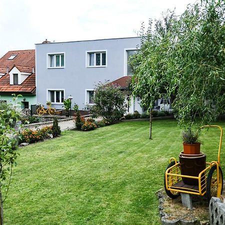 Apartment Livi Mikulov Eksteriør billede