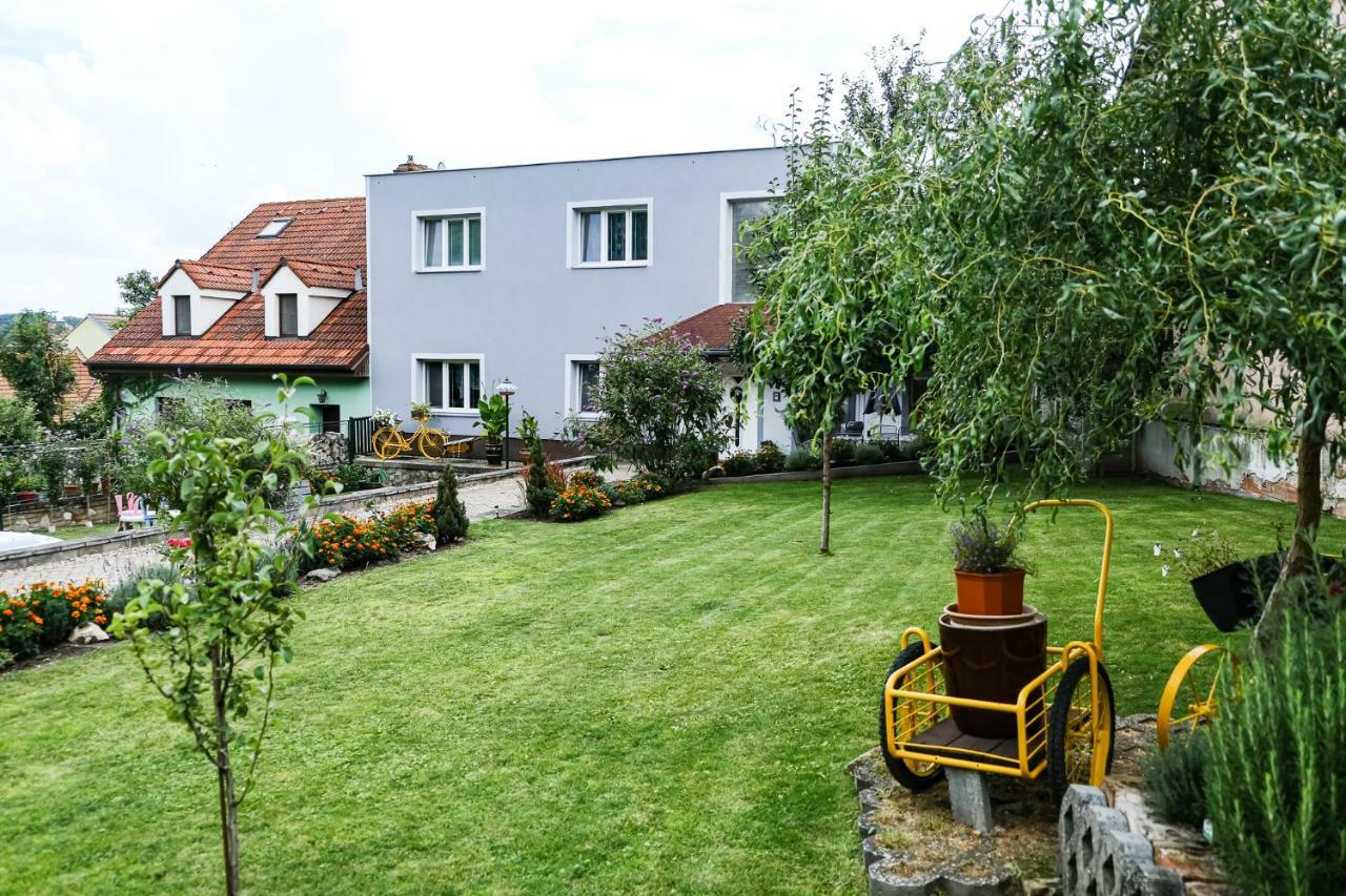 Apartment Livi Mikulov Eksteriør billede