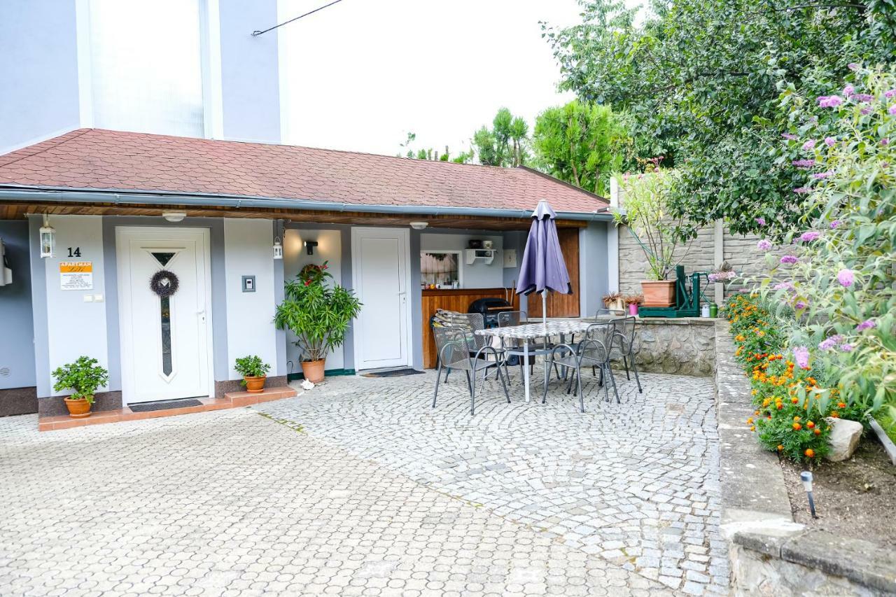 Apartment Livi Mikulov Eksteriør billede