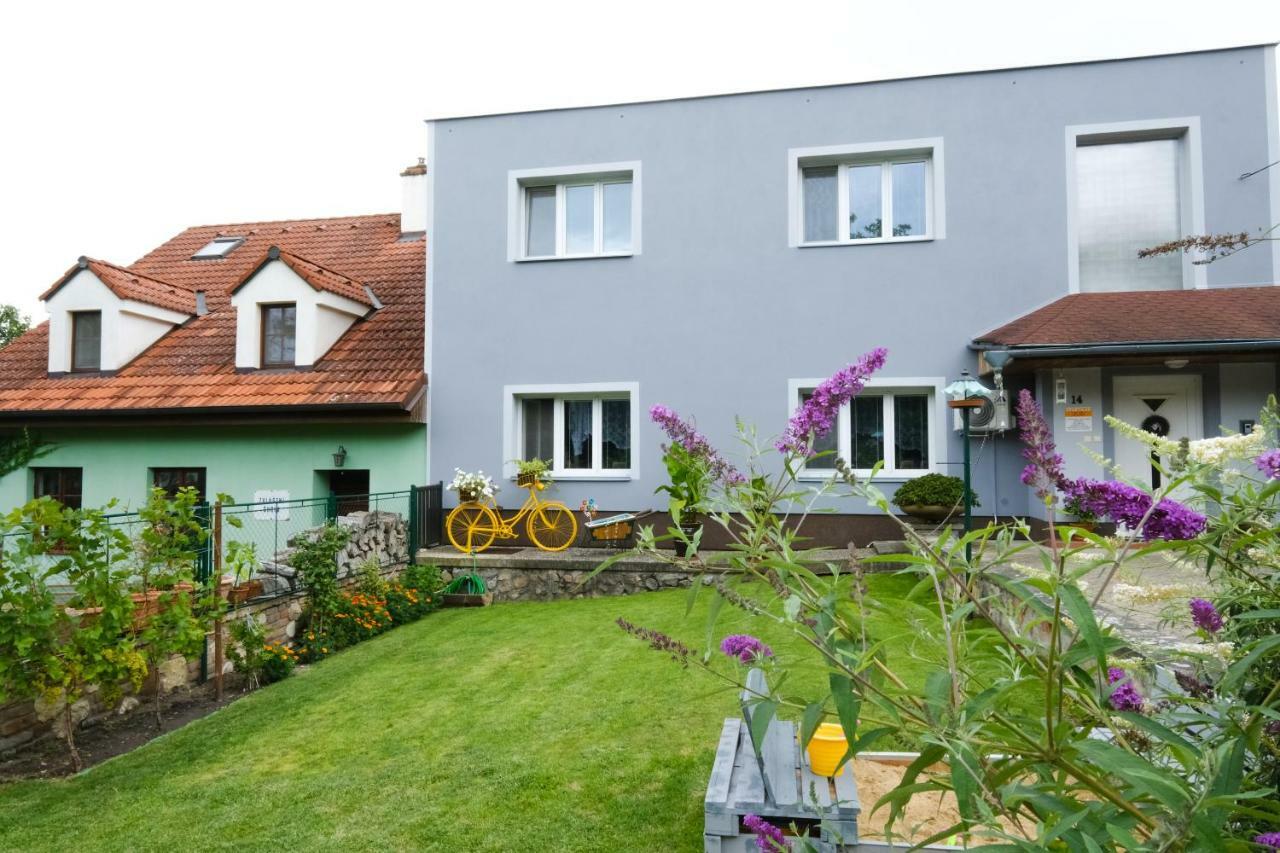 Apartment Livi Mikulov Eksteriør billede