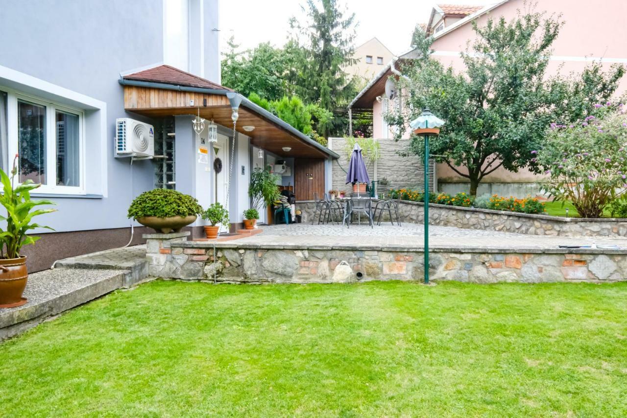 Apartment Livi Mikulov Eksteriør billede